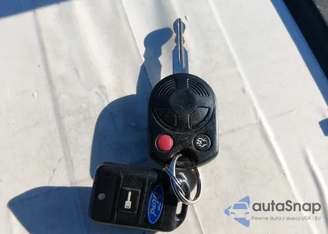 2010 Ford Expedition Limited from USA, damaged, VIN 1FMJU2A57AEB52209